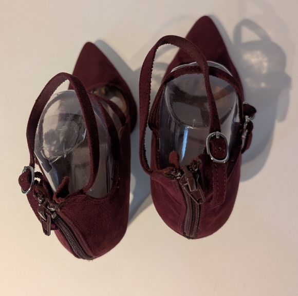 Burgundy Faux Suede 3 Strap Stilleto Heels Sz.10W Christian Siriano‎ - Picture 9 of 15